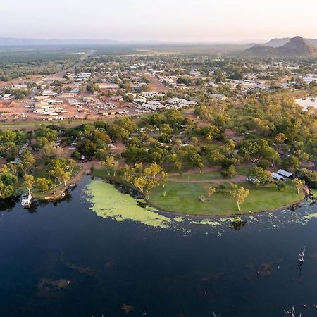 Kimberleyland Waterfront Holiday Park Kununurra Eksteriør billede