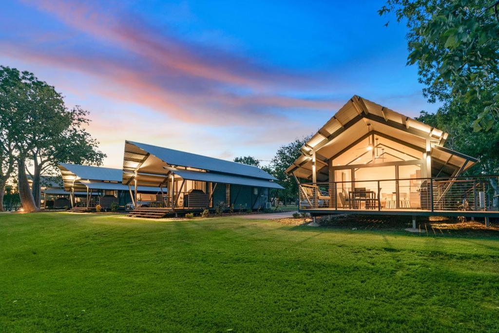 Kimberleyland Waterfront Holiday Park Kununurra Eksteriør billede