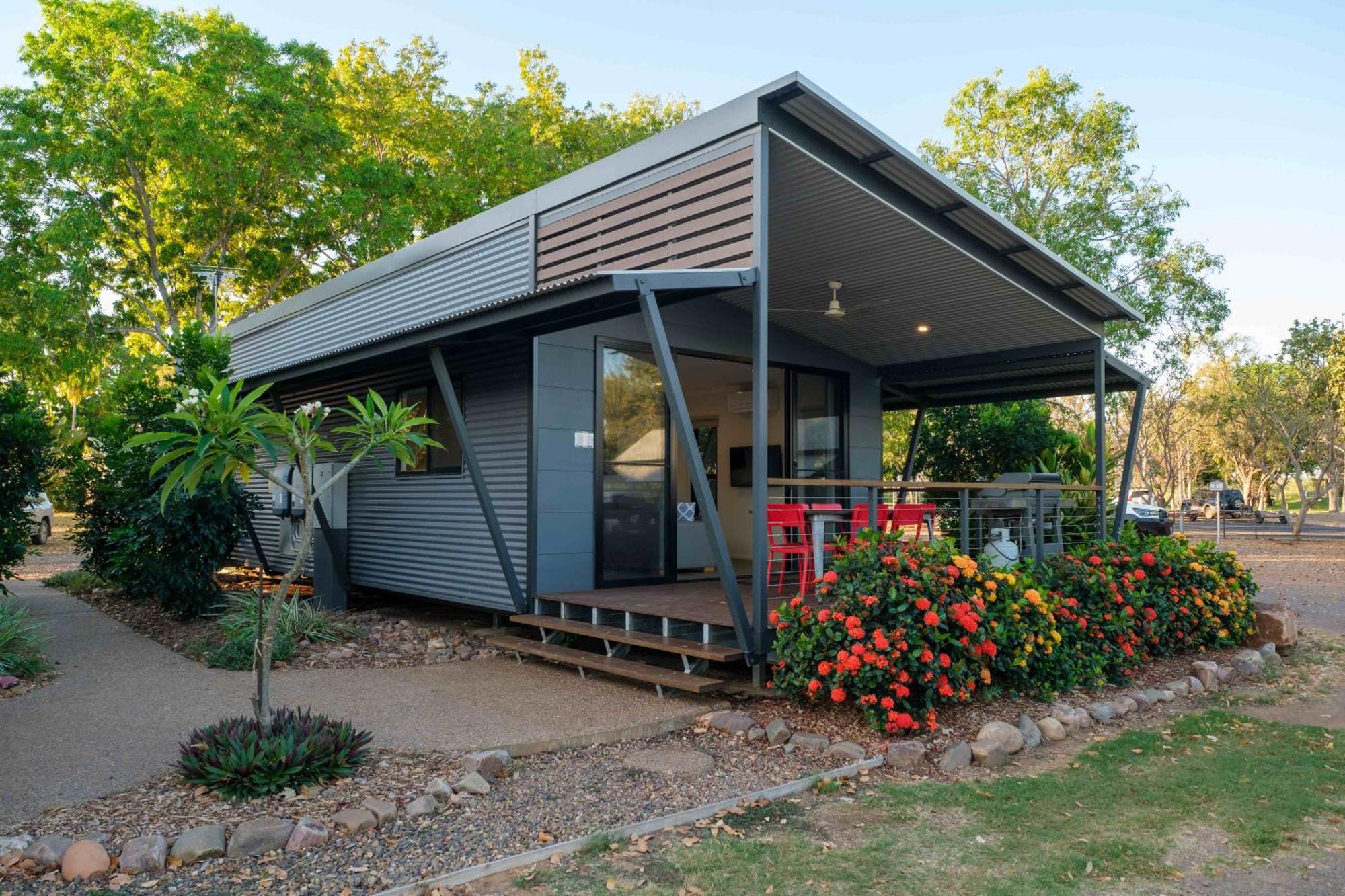 Kimberleyland Waterfront Holiday Park Kununurra Eksteriør billede